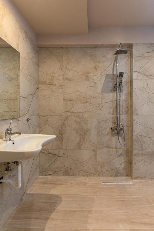 ليبتوكاريا Makris Luxury Rooms المظهر الخارجي الصورة